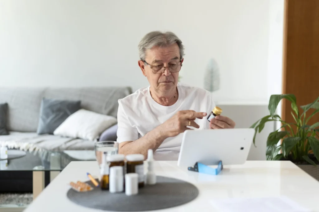Avoiding Common Medication Mistakes for Independent Seniors